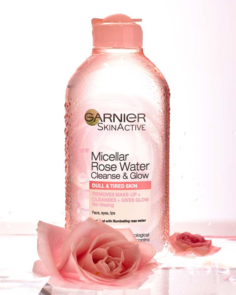 Garnier Micellar Rosewater tworoses standing